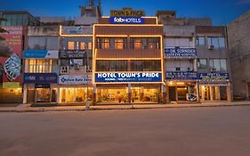 Fabhotel Town Pride